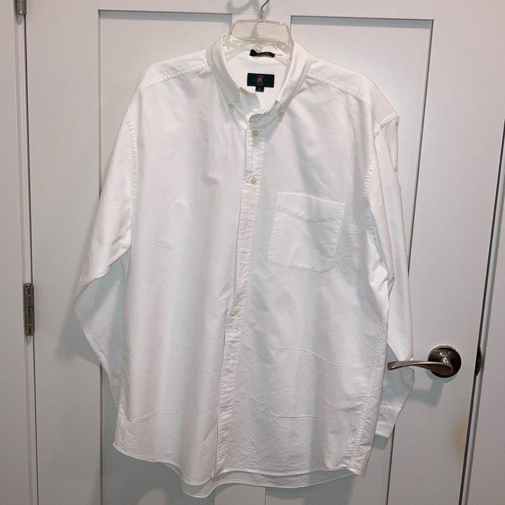 Men’s white cotton shirt. Club Room.